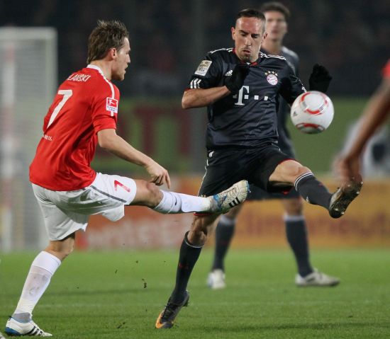 同时也给予 同时也给予